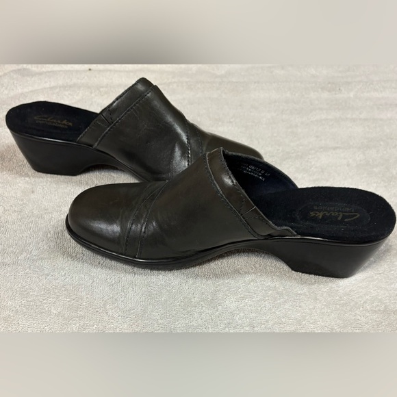 Clark’s Bendables Women’s Dark Grey Slip On Leather Clogs Size 8 - Picture 7 of 7